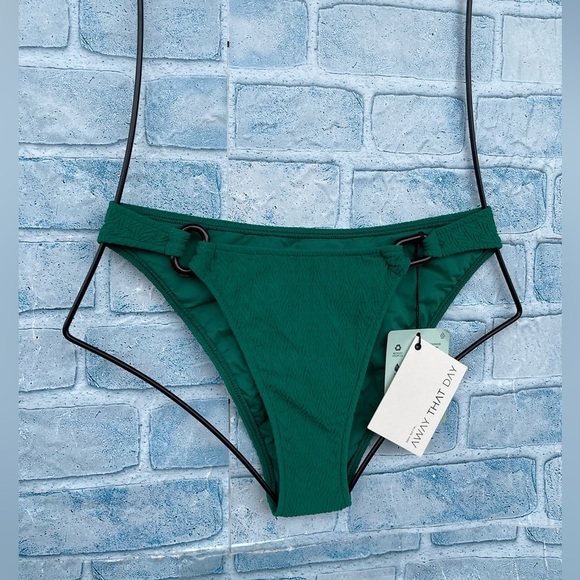 AWAY THAT DAY - ANGUILLA BIKINI - EMERALD GREEN TEXTURE LARGE - Picture 5 of 13